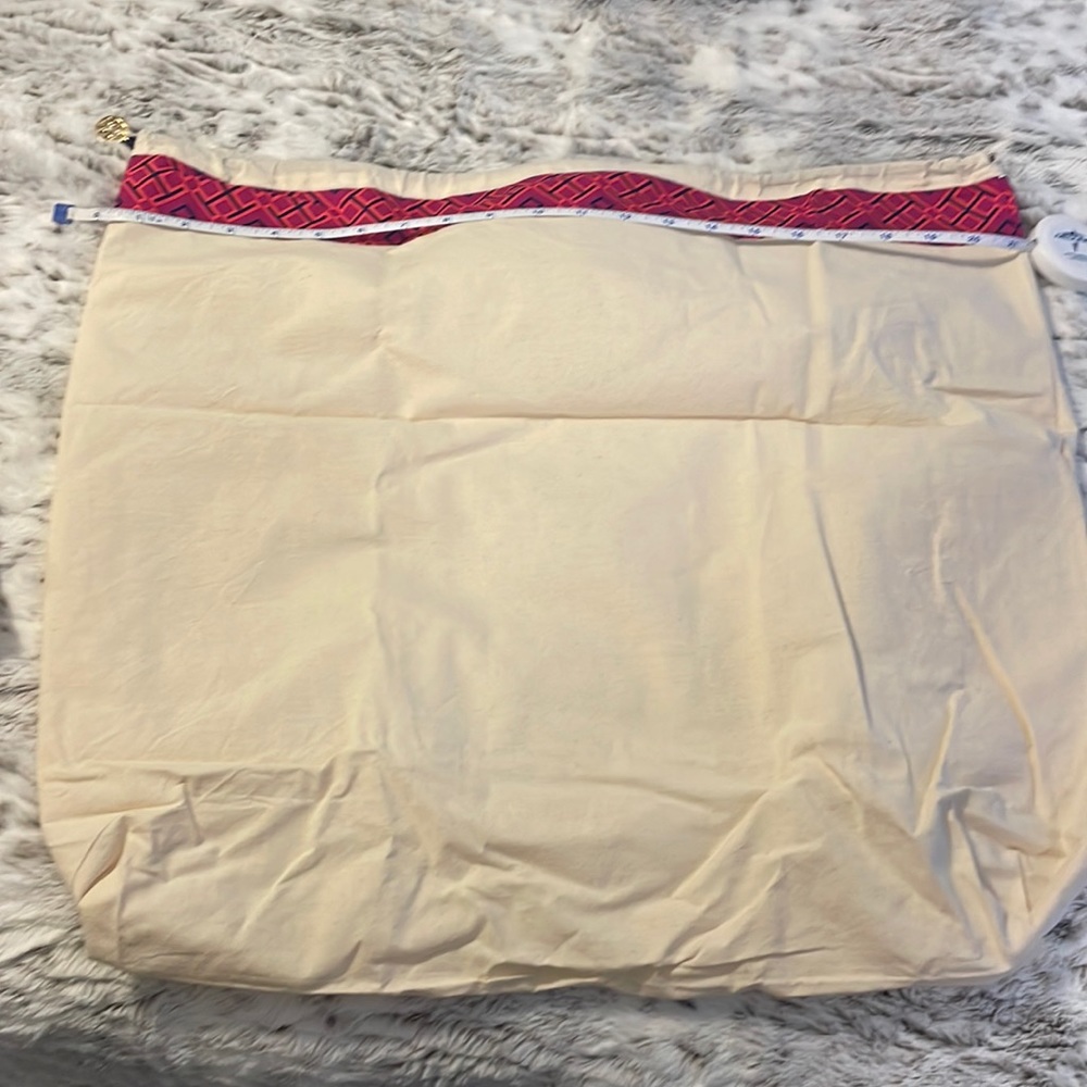 💗💗NWT Tory Burch Purse cover never used
